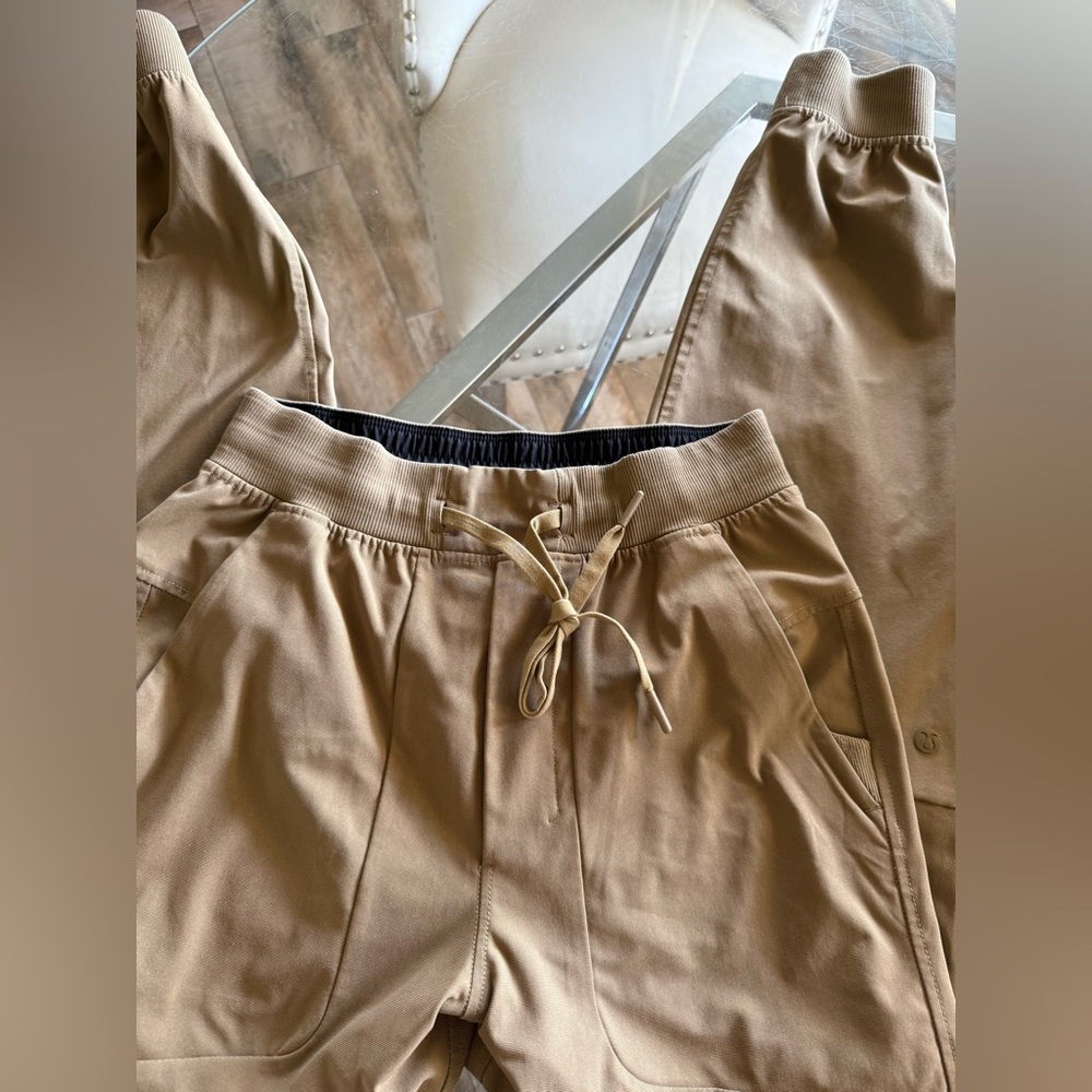 Men's Tan  lululemon Jogger Pants‎ - Picture 2 of 7